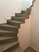 BUKOMA vinylové schody bez nosu Rosice - podlaha zákazníka